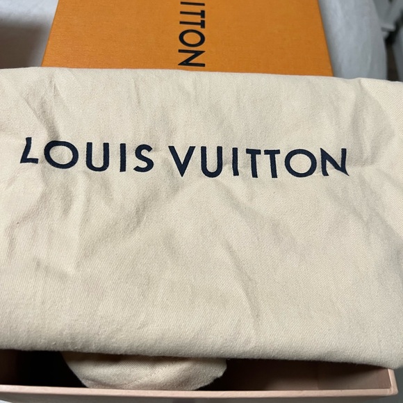 Louise button sandal - Picture 7 of 8